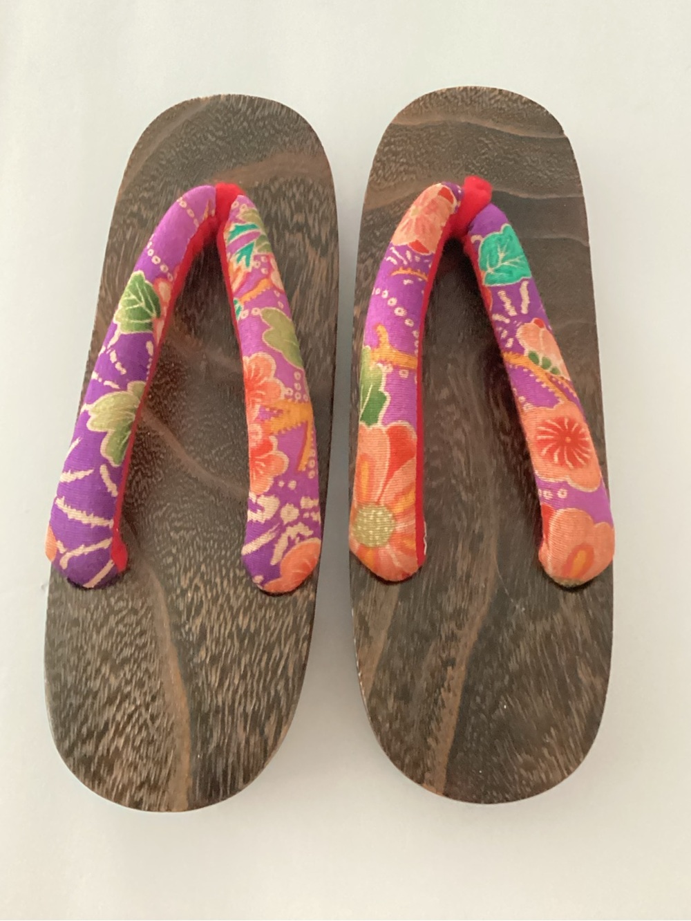 Women’s Japanese wooden Geta sandals